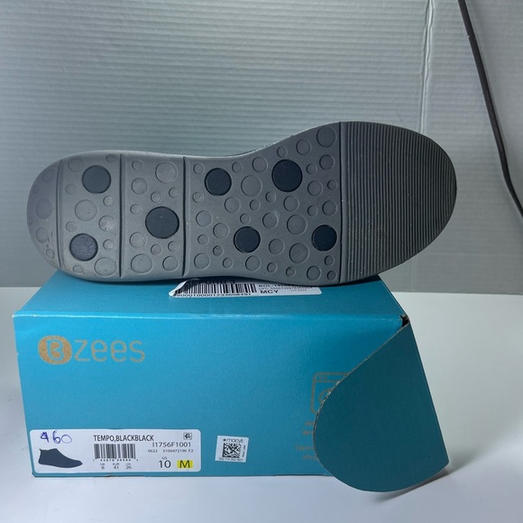 BZees Women's, Tempo Boot - Picture 8 of 9